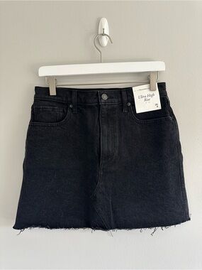 Abercrombie & Fitch Black Denim Ultra High Rise Skirt Size 8 NWT